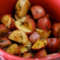 A healthy side dish: roasted red potatoes
